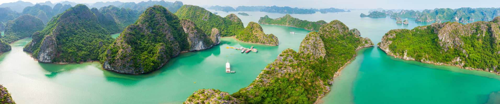 vue panoramique baie ha long vietnam