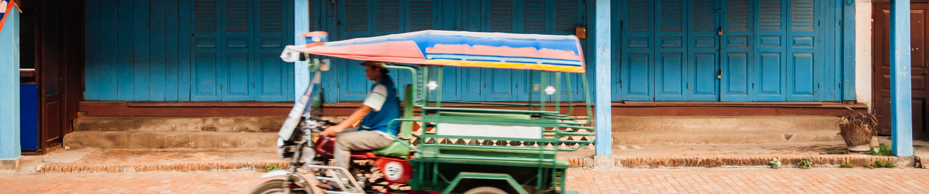 tuk tuk luang prabang